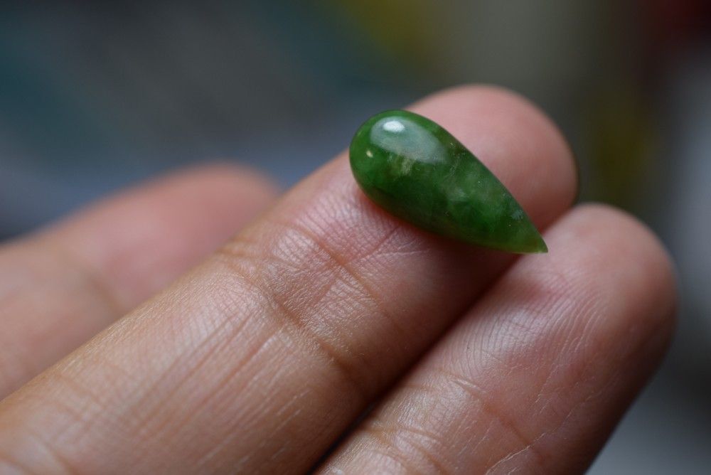 RS10-140 雫 黄緑色 ミャンマー産 天然 A貨 本翡翠 ルース 硬玉