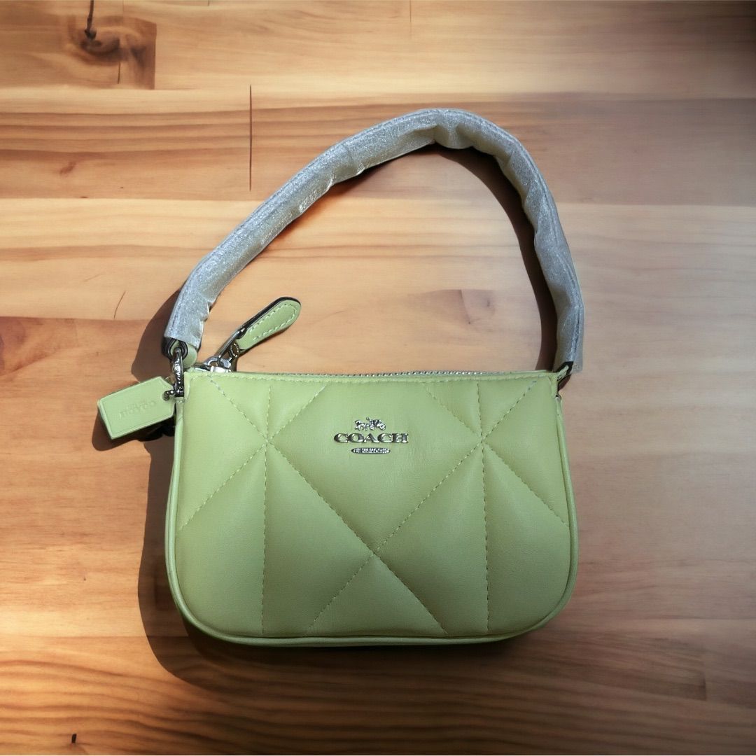 新品未開封品 未開封 COACH コーチ マルチポーチ レザー キルティング 