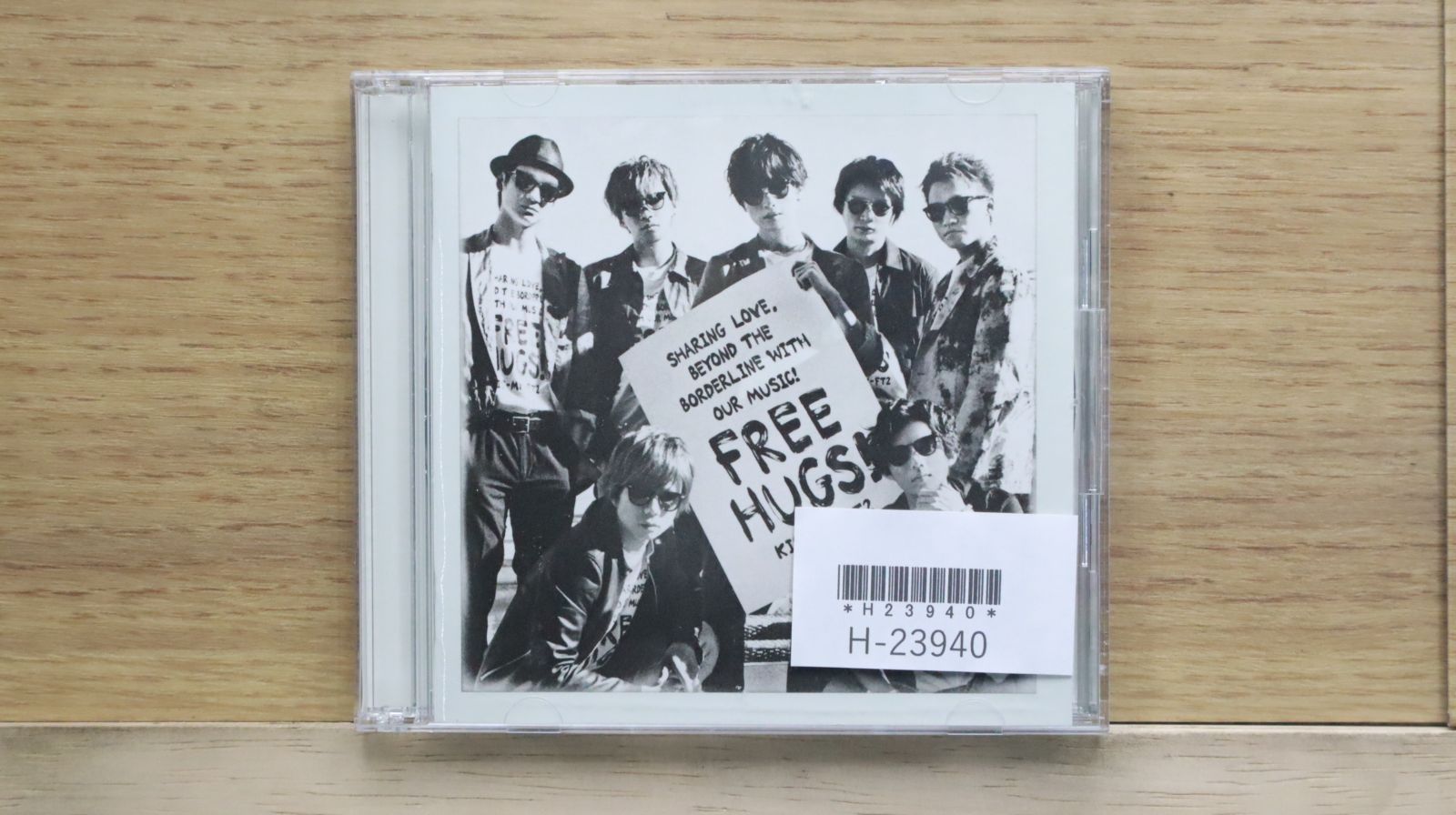 国内盤CD☆キスマイフットツー/Kis-My-Ft2□ FREE HUGS!(CD2枚組)(通常
