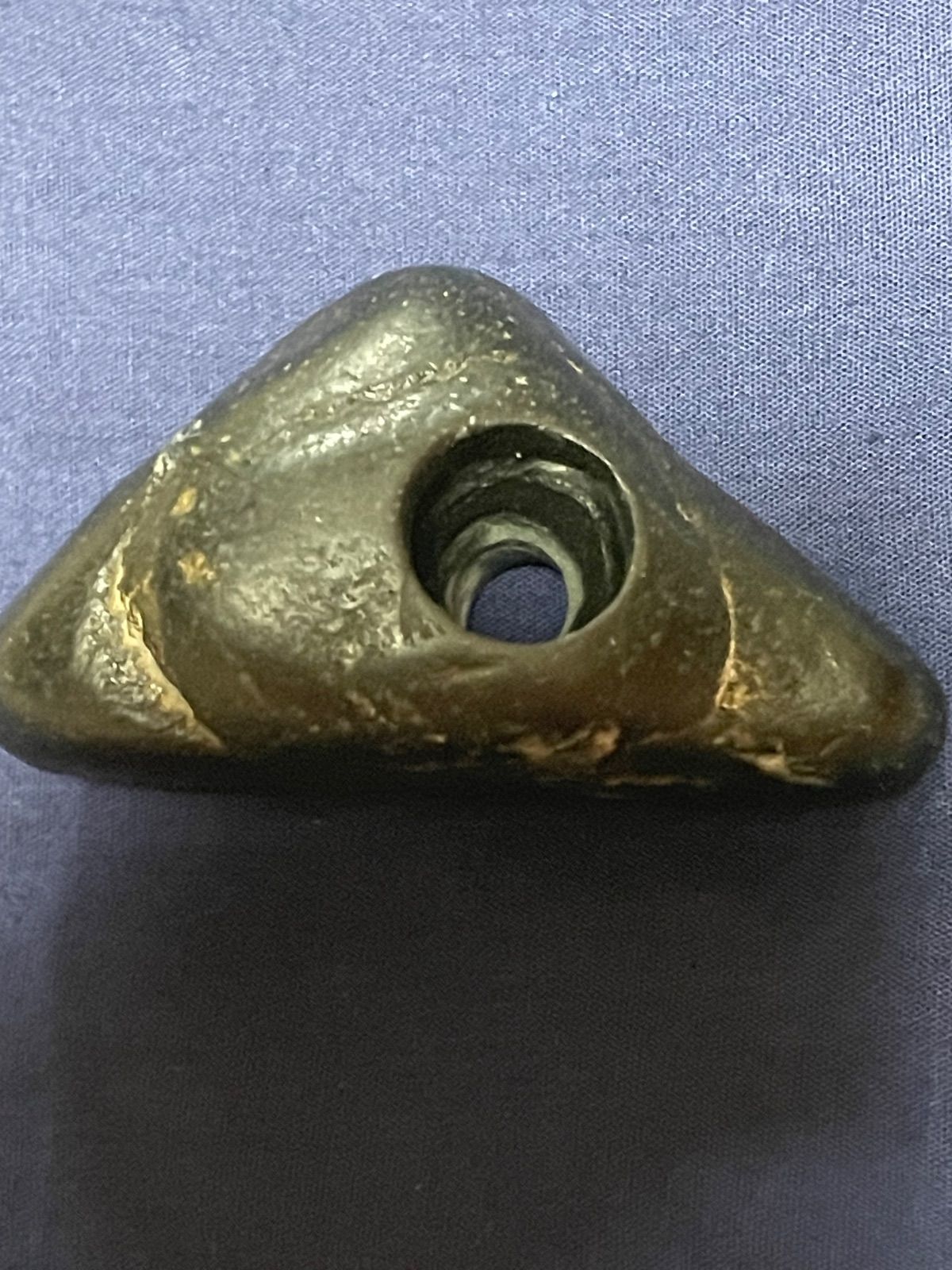 貫通孔