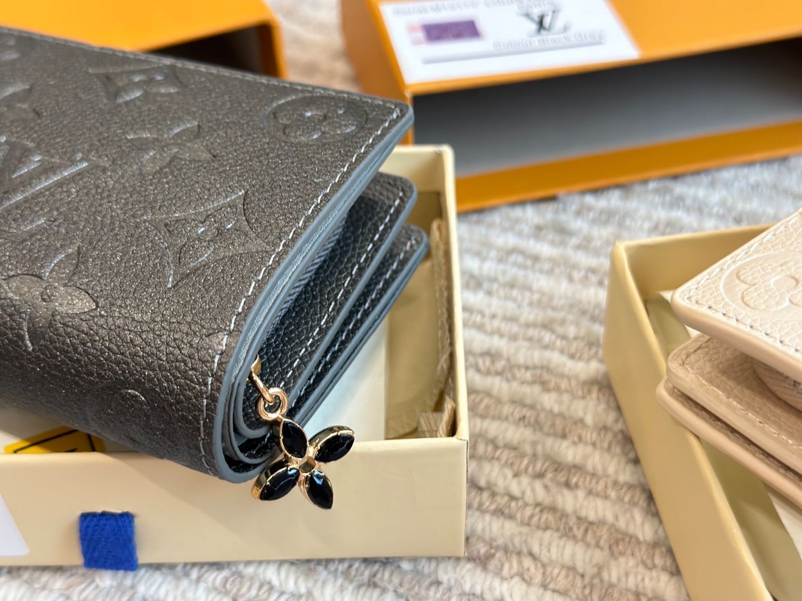 今日特価】Louis Vuitton モノグラム財布 New Release Good