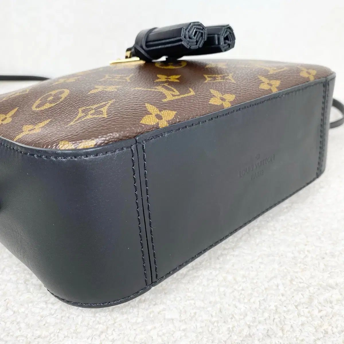 Vuitton