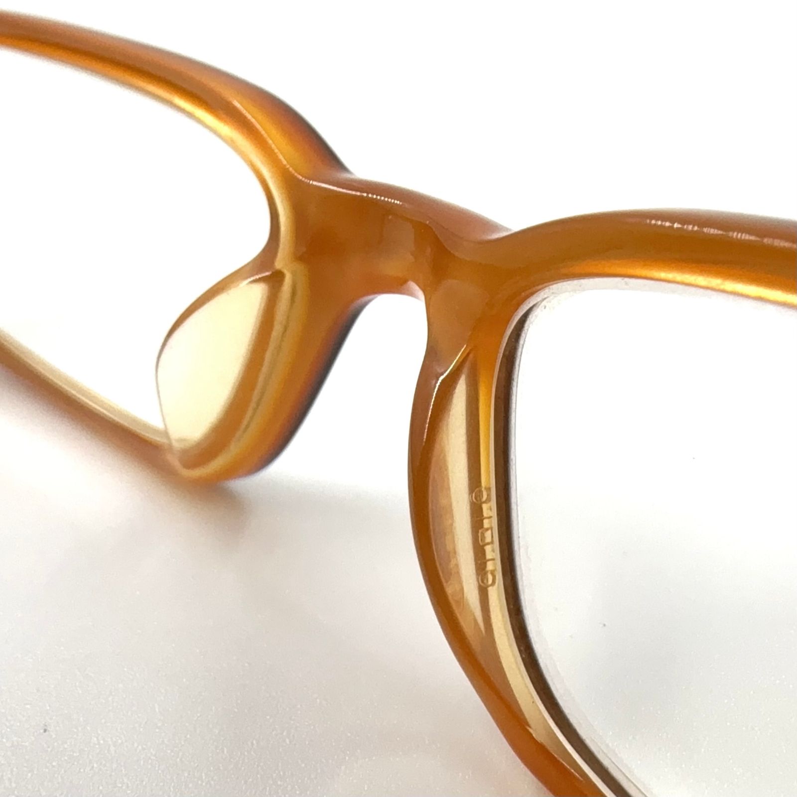 メガネフレーム ロゴ