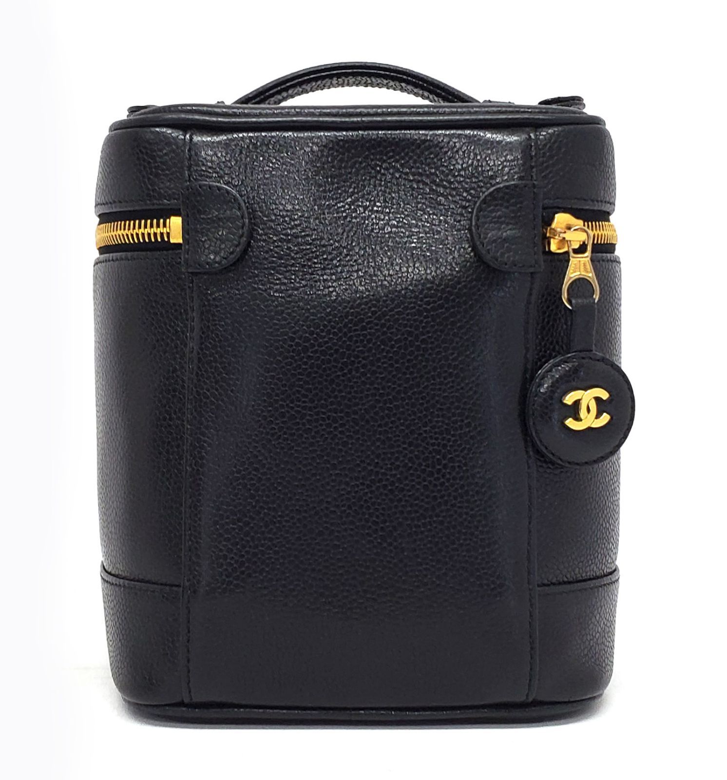 極美品】CHANEL キャビアスキンポーチ 2023cruise 極美品】CHANEL キャビアスキンポーチ 2023cruise