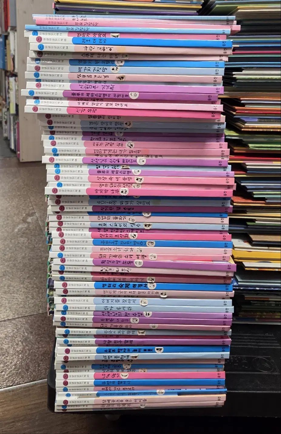 絵本セット40冊 赤ちゃん～小学校低学年 まとめ売り 絵本セット40冊 赤ちゃん～小学校低学年 まとめ売り 赤ちゃん絵本