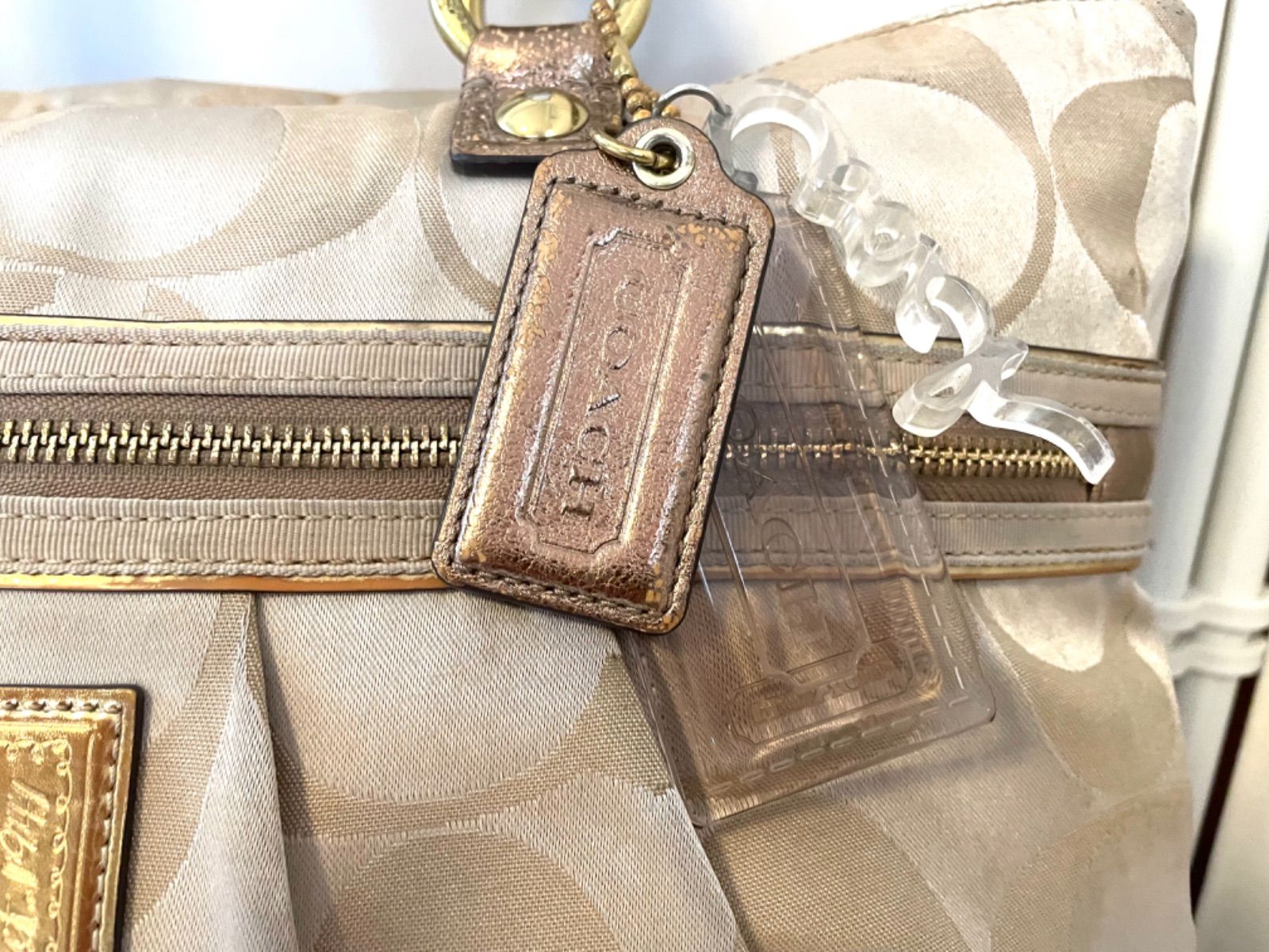 Coach poppy purse discount gold