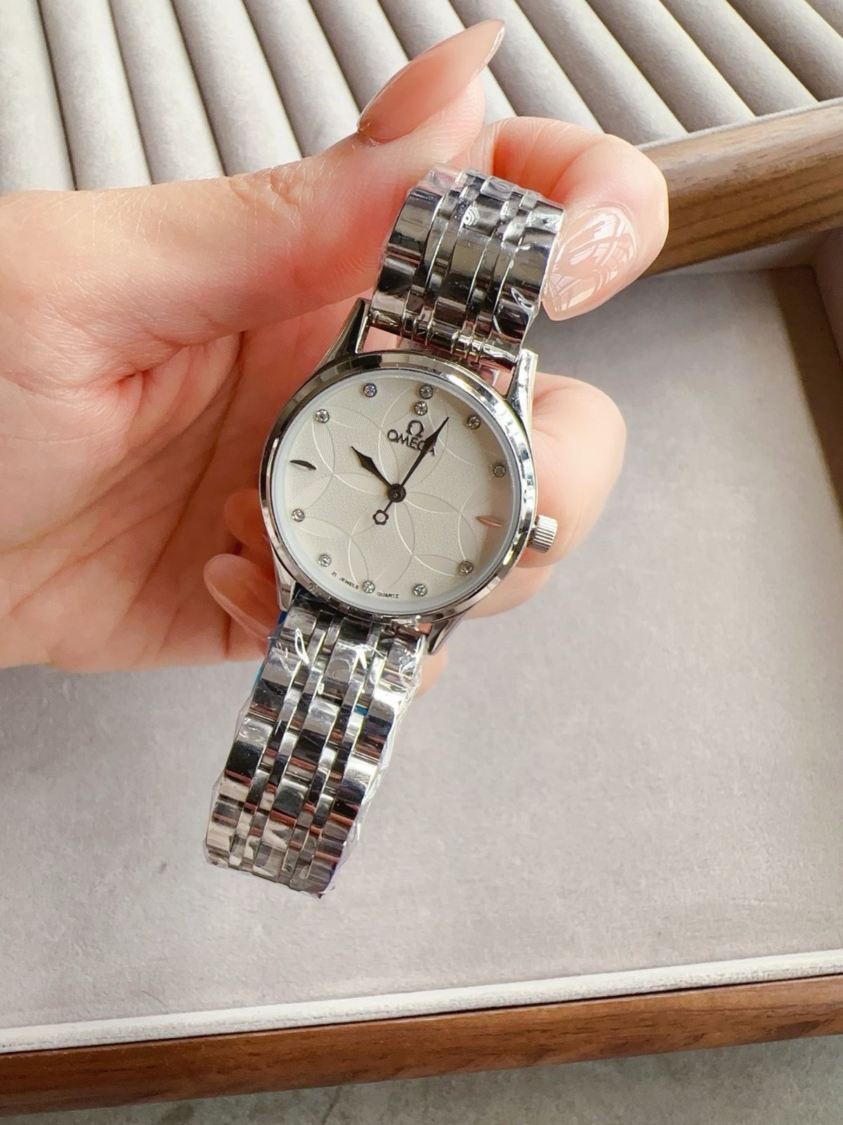 オメガ腕時計　レディース OMEGA オメガ レディース腕時計 32mm｜クオーツ×マルチカラー