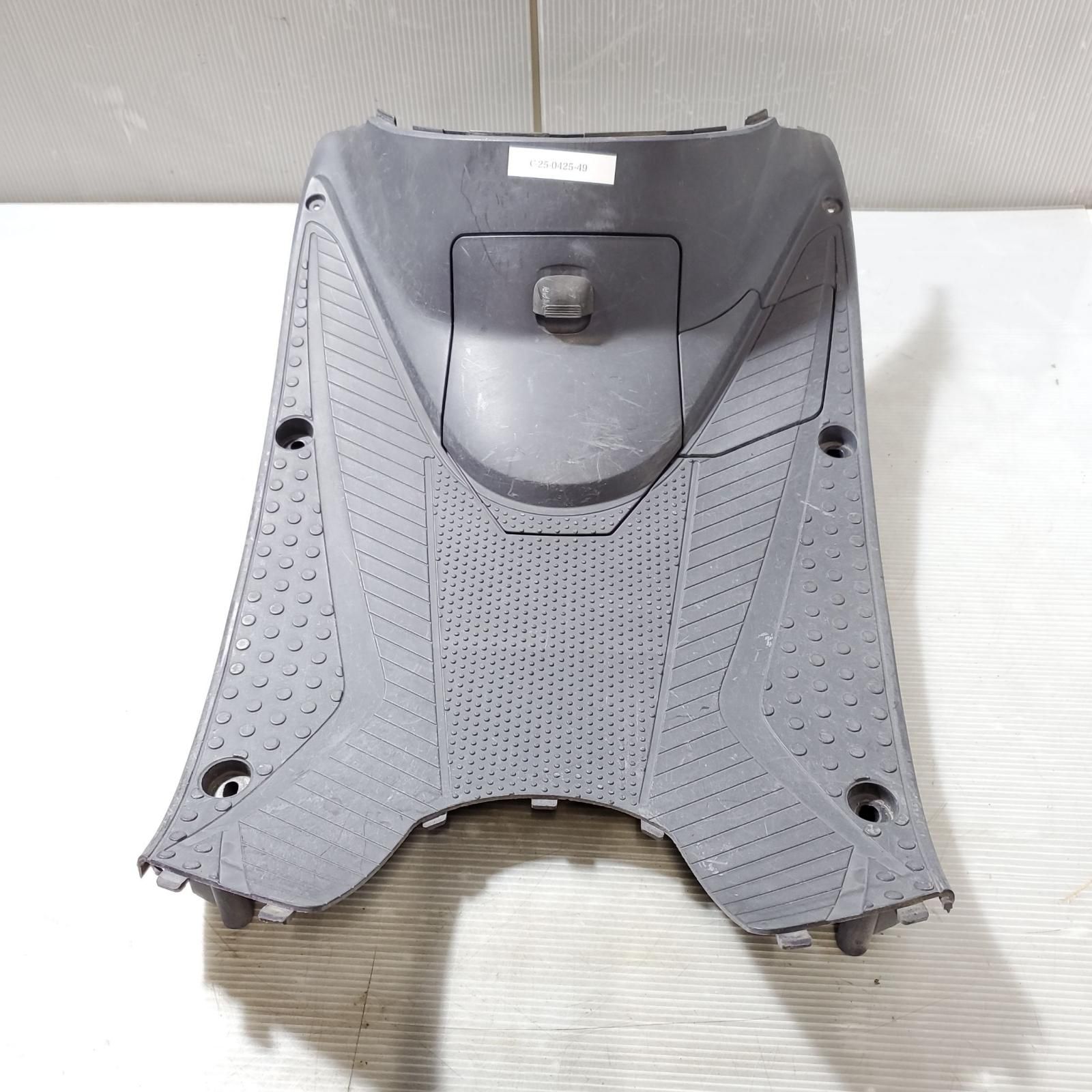 送料無料，人気SALE】 シグナスXSR フロントフェンダー 黄 1MS ヤマハ