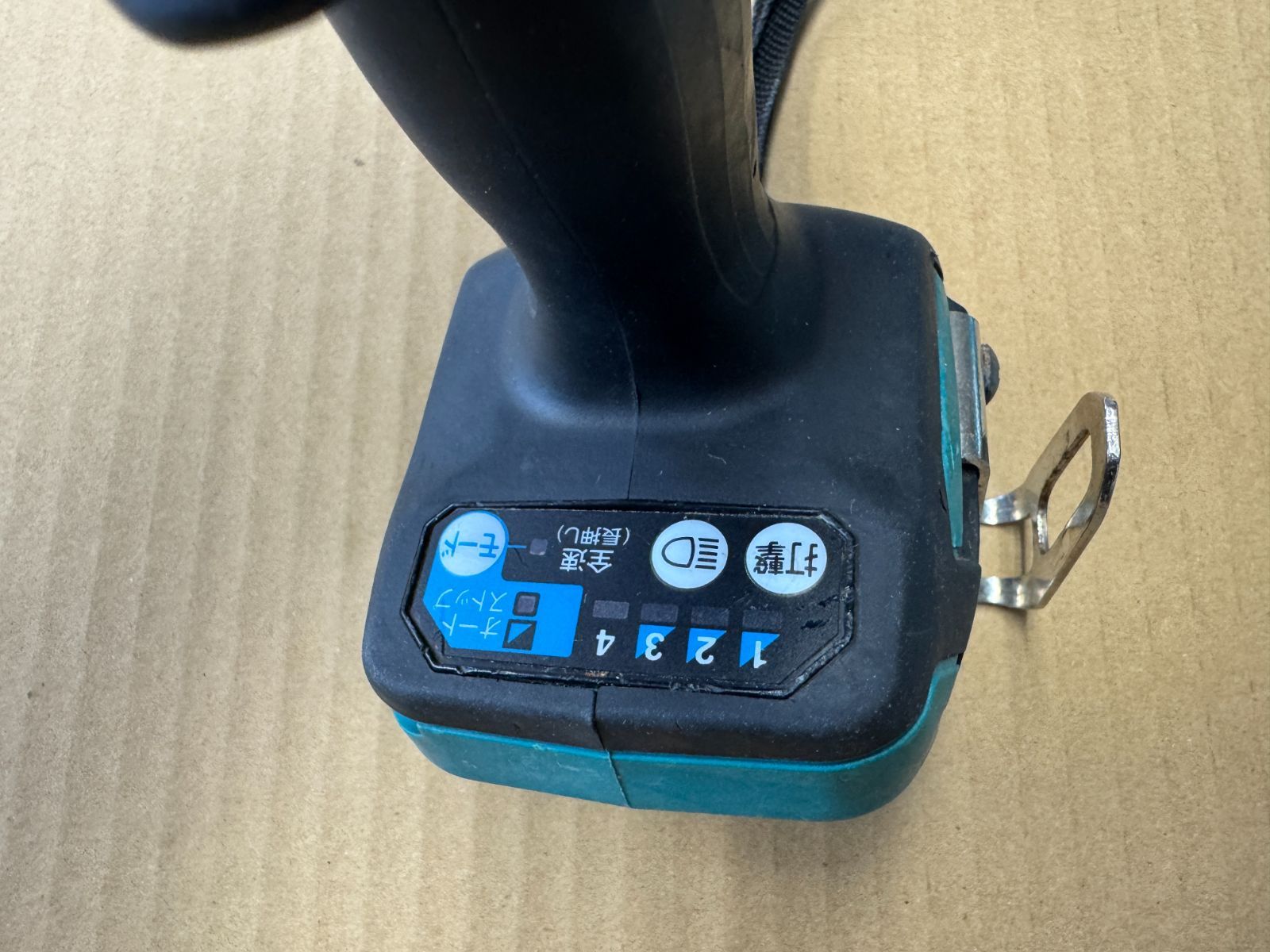 充電式インパクトレンチ