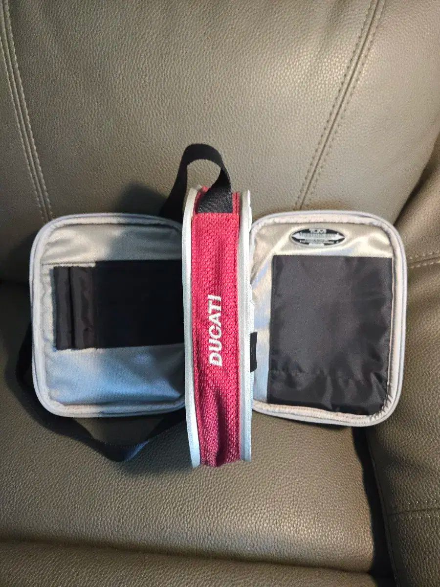 TUMI
