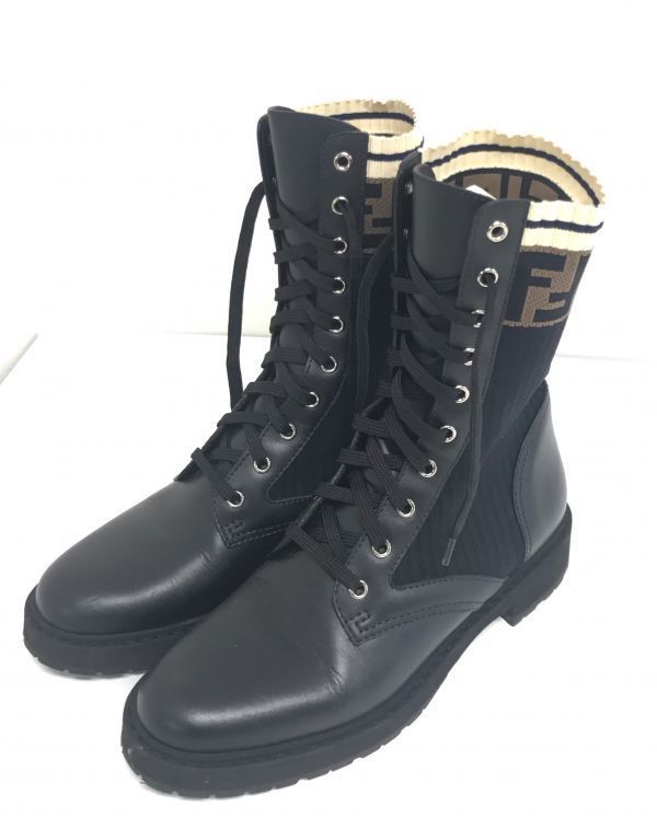 θ FENDI/フェンディ ロココ コンバットブーツ レディース ショートブーツ ロゴ FFマーク サイズ40 箱/替え紐/布袋あり  S67515392163