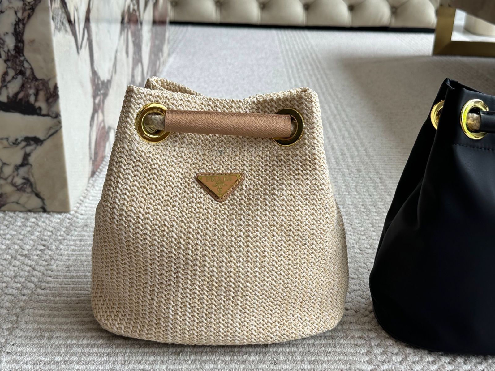 今日特価】Prada ナイロンバケットバッグ！送料無料！在庫限定