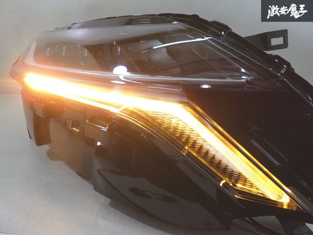 キレイ！】 日産 純正 E13 FE13 ノート オーラ NOTE AURA LED