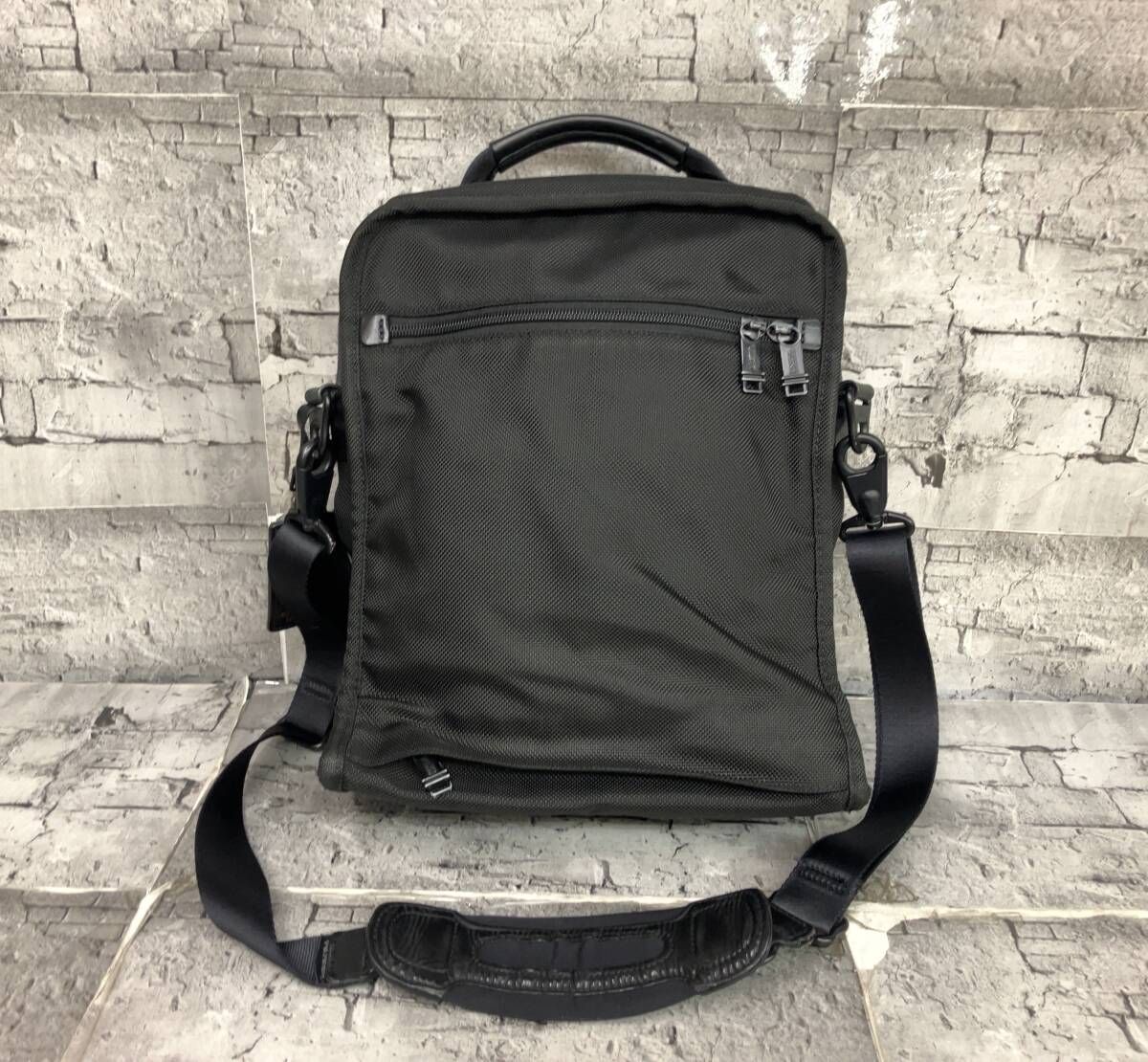 TUMI トゥミ トラベル トート ショルダーバッグ 22102DH ブラック 黒 中古 極美品 トゥミ TUMI ショルダーバッグ ALPHA 3 オーガナイザー トラベル