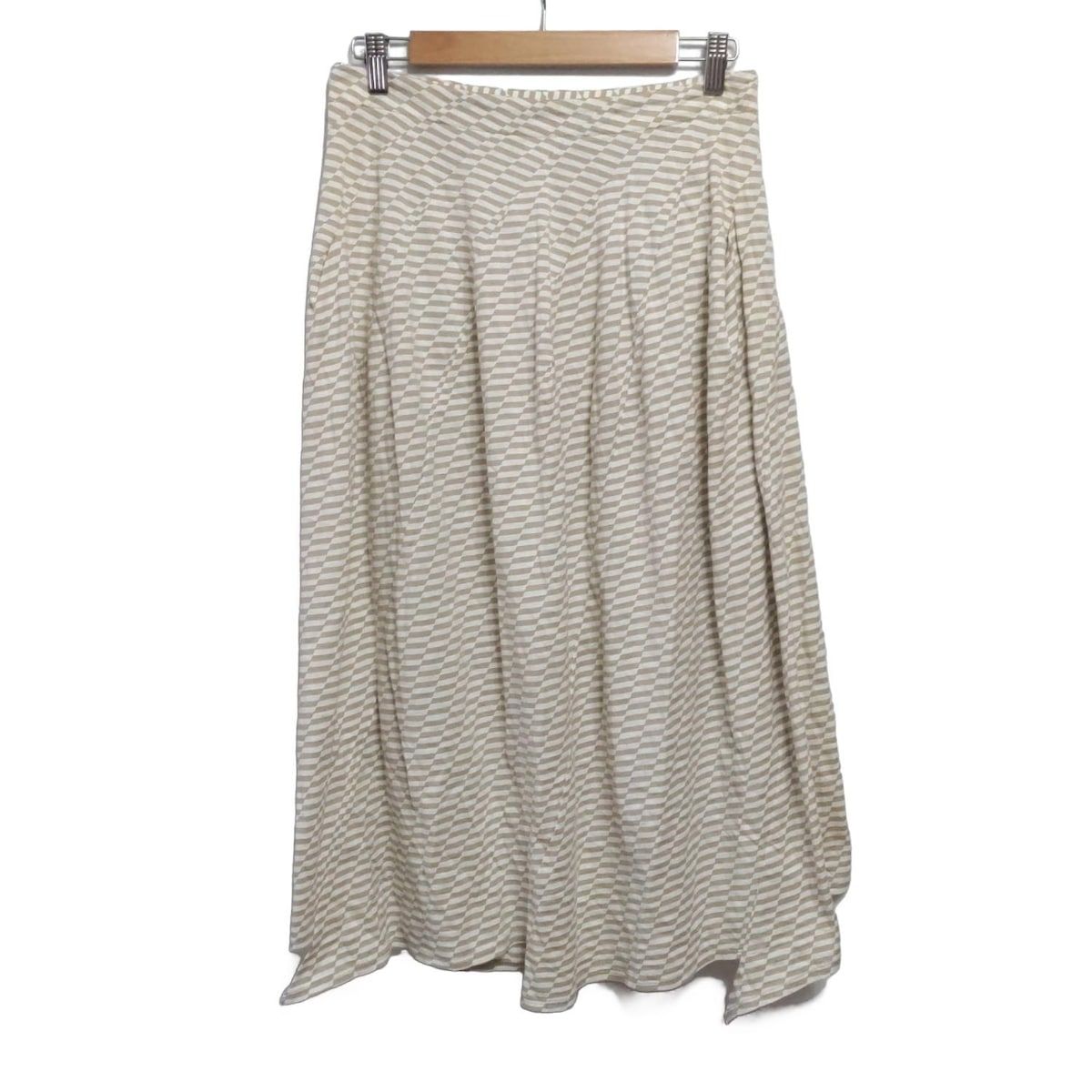 イッセイミヤケFETE　スカート　2　プリーツ　IF74FG715 ISSEY MIYAKE FETE(イッセイミヤケフェット) ロングスカート