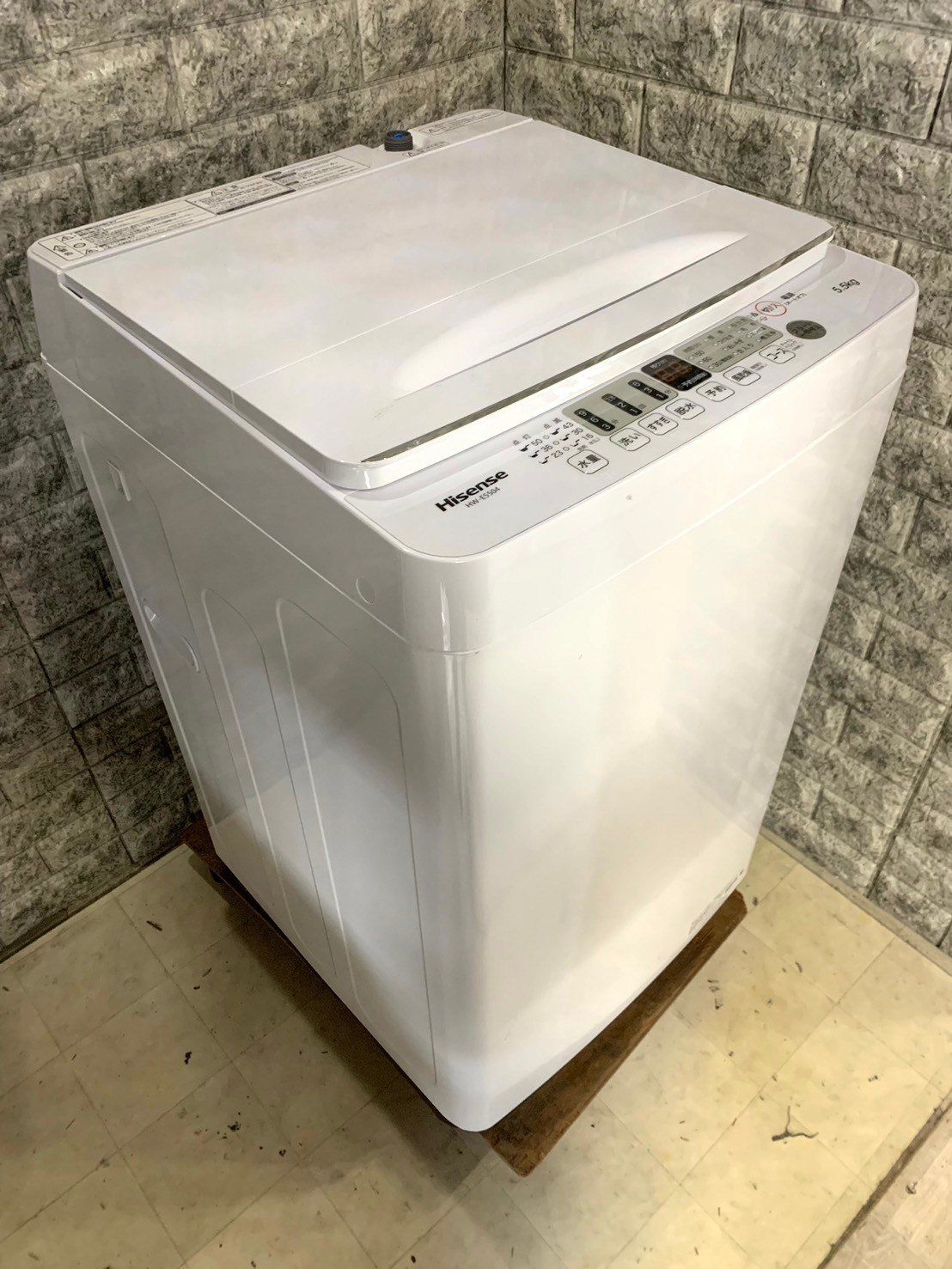 全国送料無料☆3か月保証付き☆洗濯機☆2022年☆Hisense☆HW-E5504☆S  