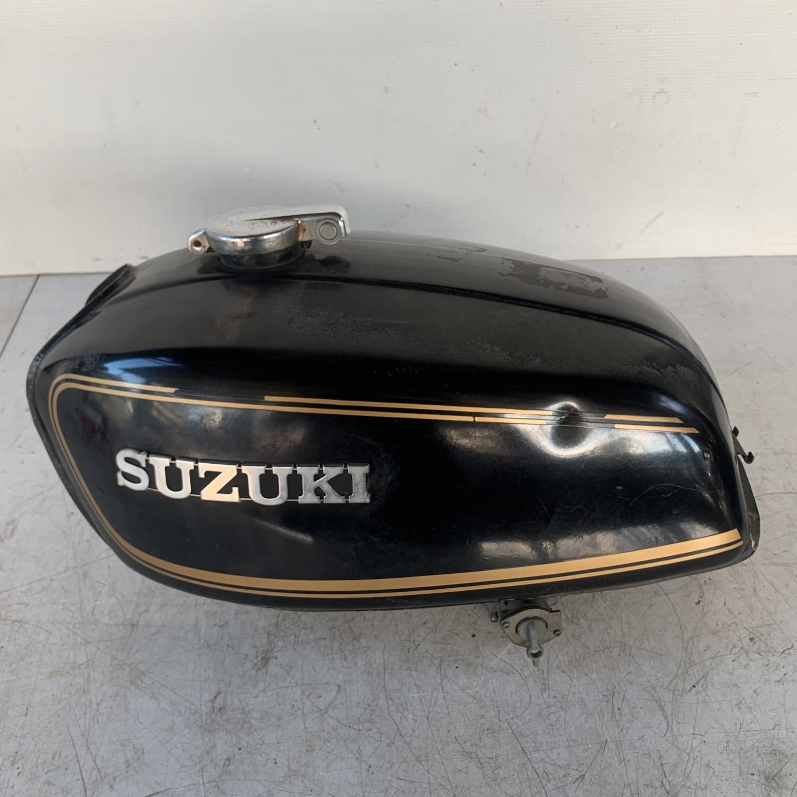 新品♡ カワサキZ1/Z2ソリッドブラックタンク外装4点セットエムテックMRS製 新品♡ カワサキZ1/Z2ソリッドブラックタンク外装4点セット