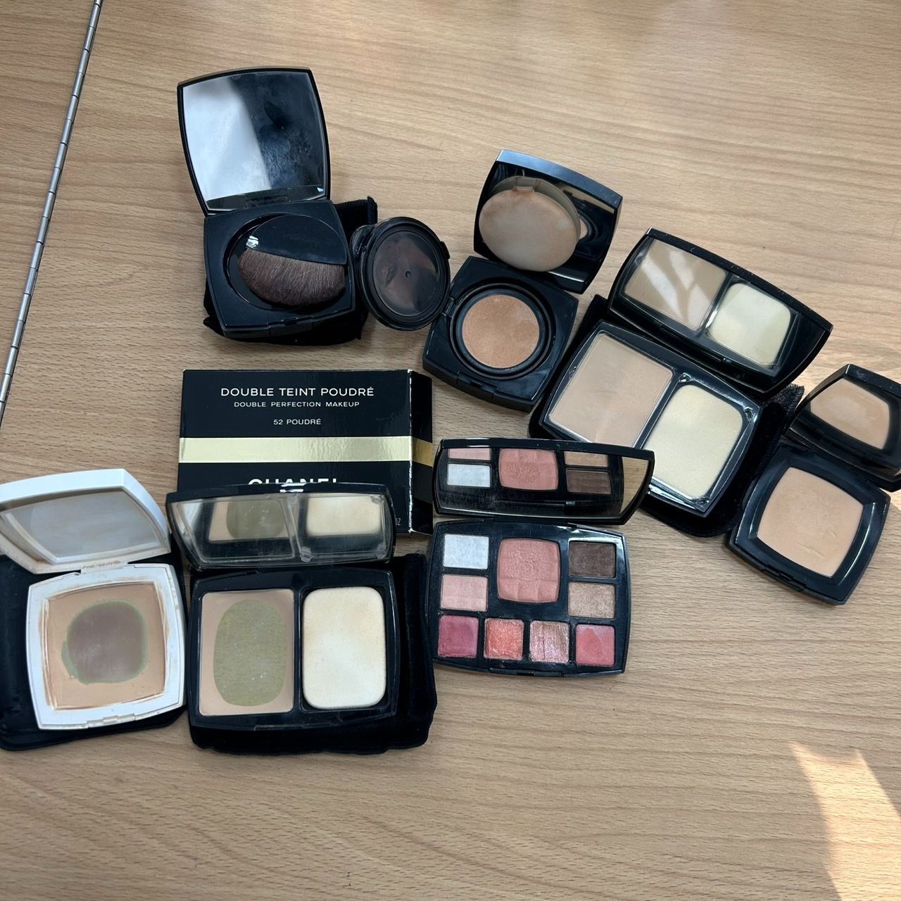 コスメ まとめ売り シャネル 6f236e11-997a-4857-9e23-