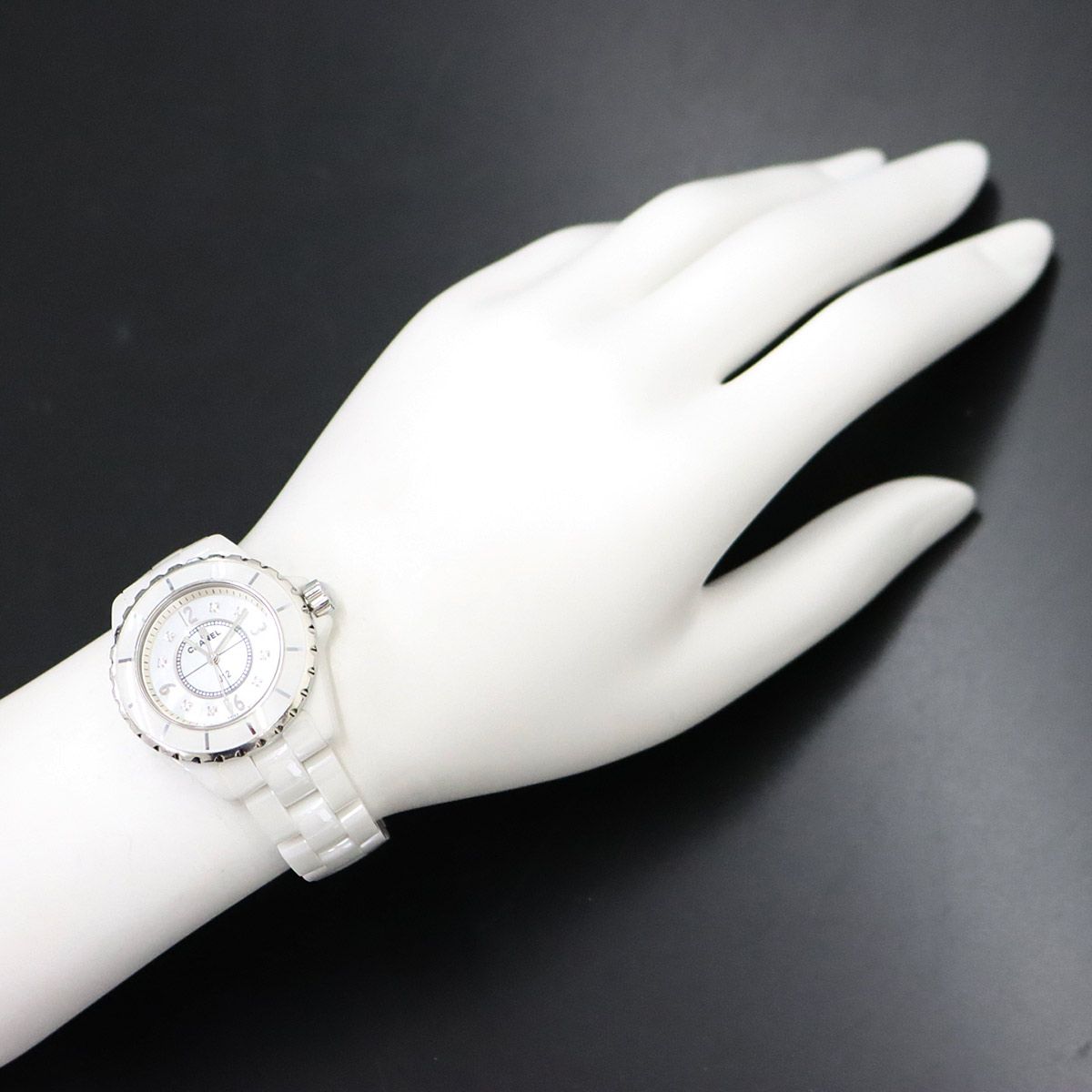 シャネル CHANEL J12 33mm H2422 レディース 腕時計 8P ダイヤ ...