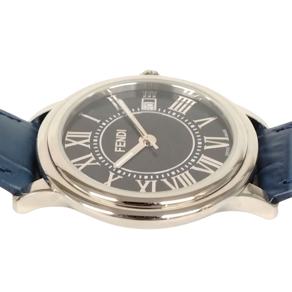 FENDI フェンディ