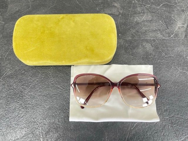 GUCCI レディース サングラス ケース付き グッチ レディース サングラス ケース付 GG0546SK 004 60□14