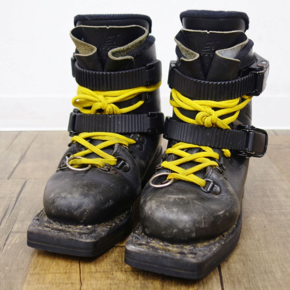 FISCHER XC Sport Black クロスカントリー スキー 靴