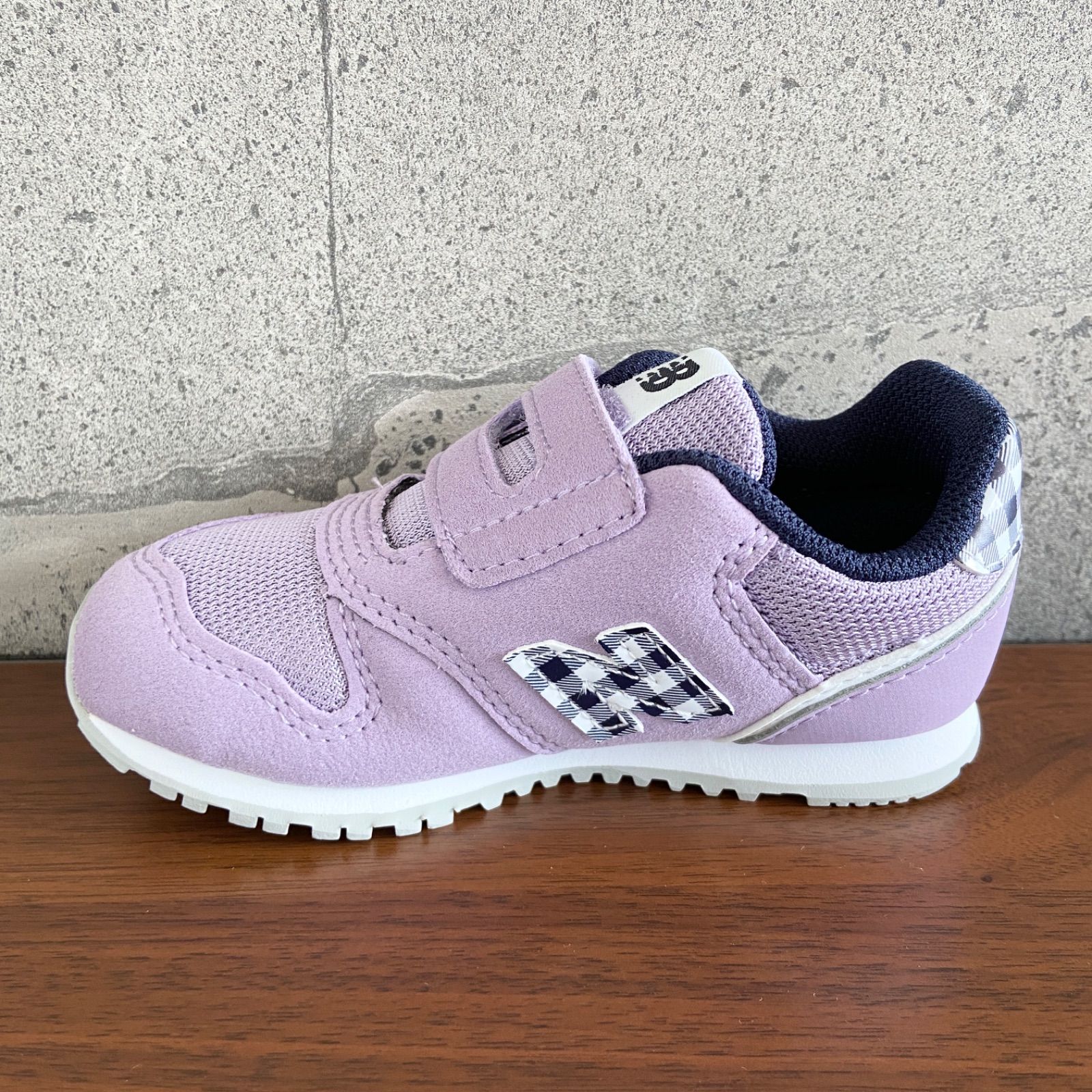 新品】16.5センチ パープル×チェック ニューバランス スニーカー 