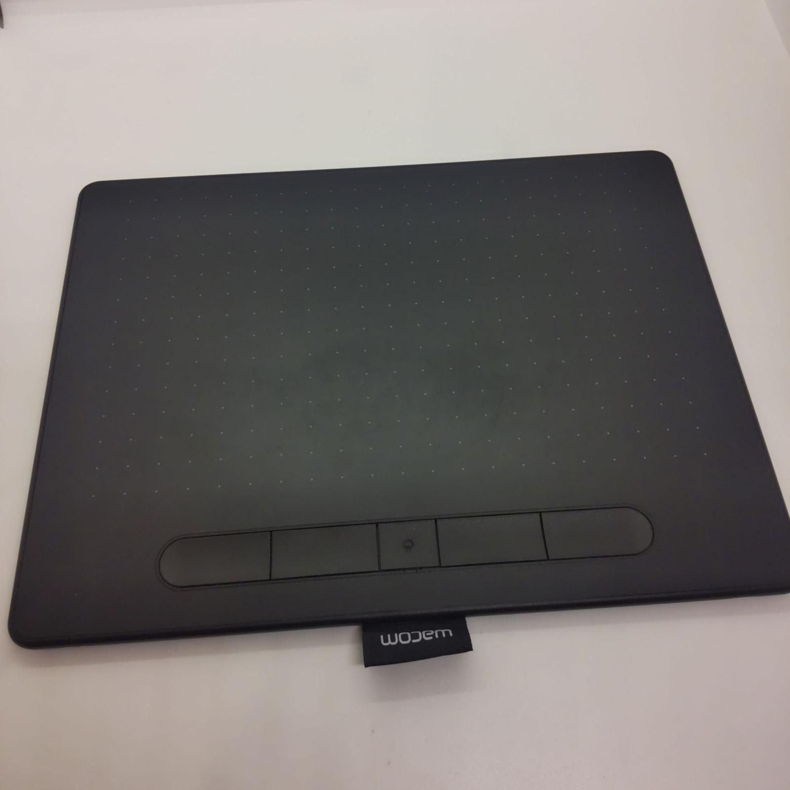 送料込】Wacom/Intuos Medium ワイヤレス ブラック 送料込】Wacom