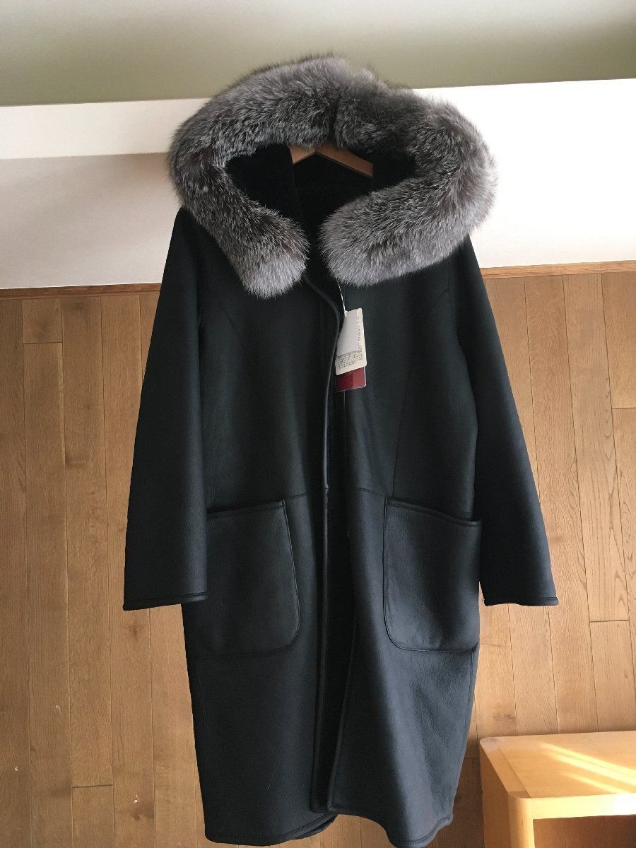 美品【ムートンコート】Pelley Lusso 羊革　ペレリールッソ 新品 ペレリールッソ Pelley Lusso リバーシブル 羊革 ムートン