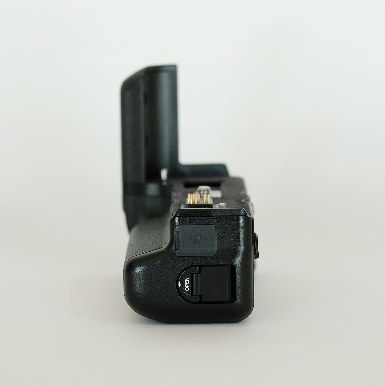 美品｜おまけ付] FUJIFILM VERTICAL BATTERY GRIP VG-XT3 / X-T3用縦位置バッテリーグリップ - メルカリ