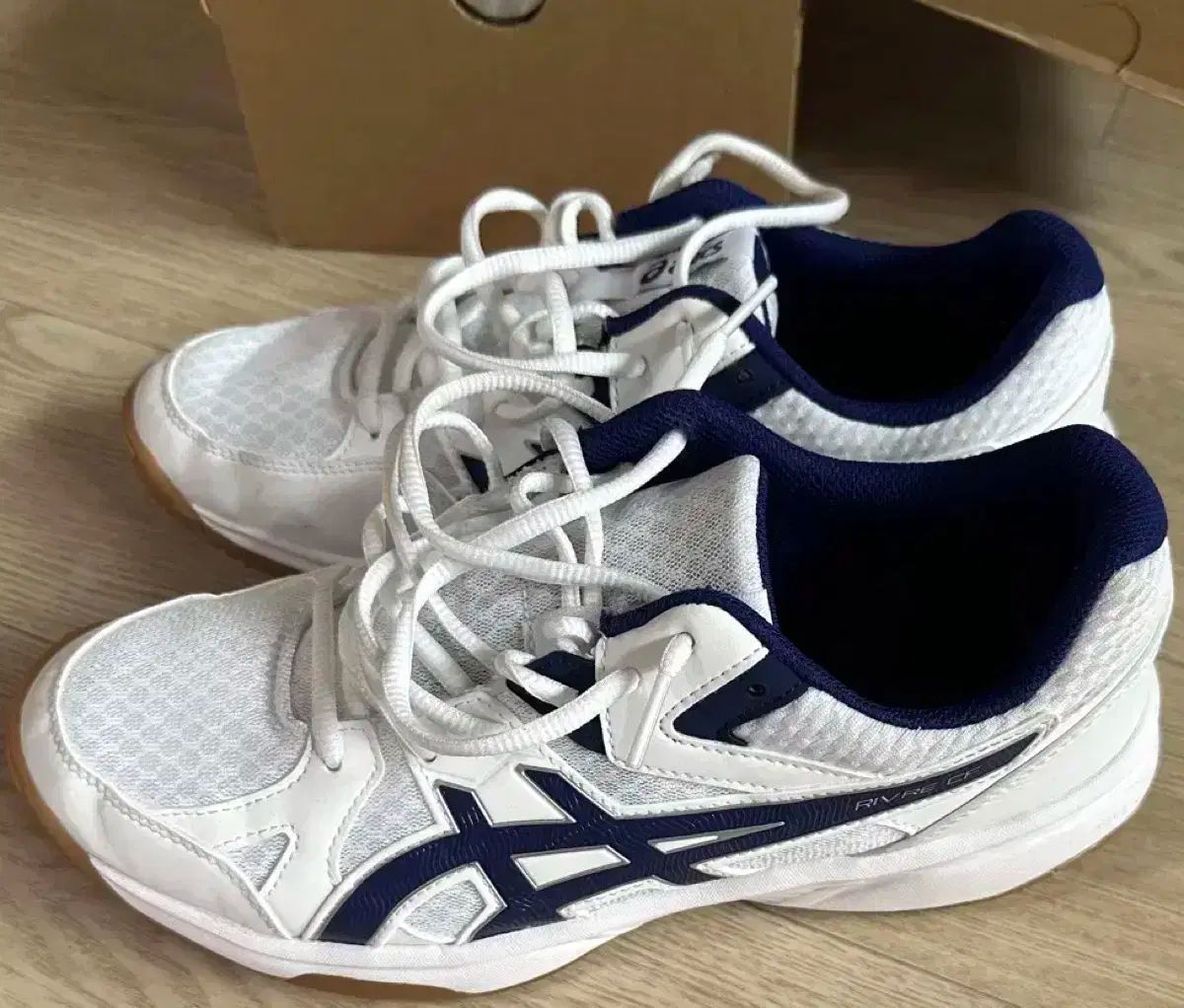 255 asics アシックス リブレ CF スポーツ大学入試