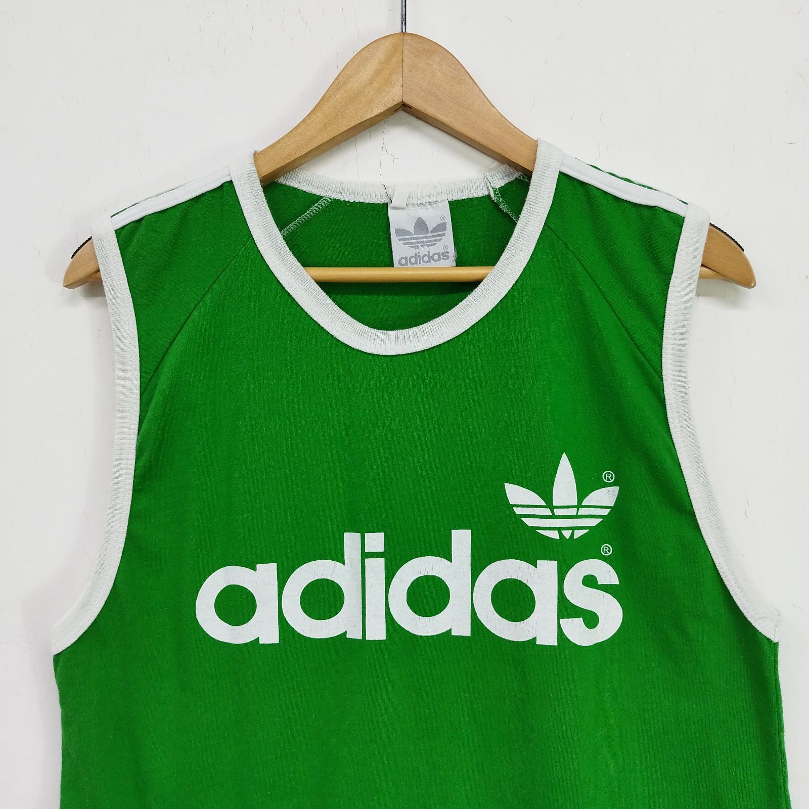 adidas アディダス トレフォイル ロゴ プリント タンクトップ