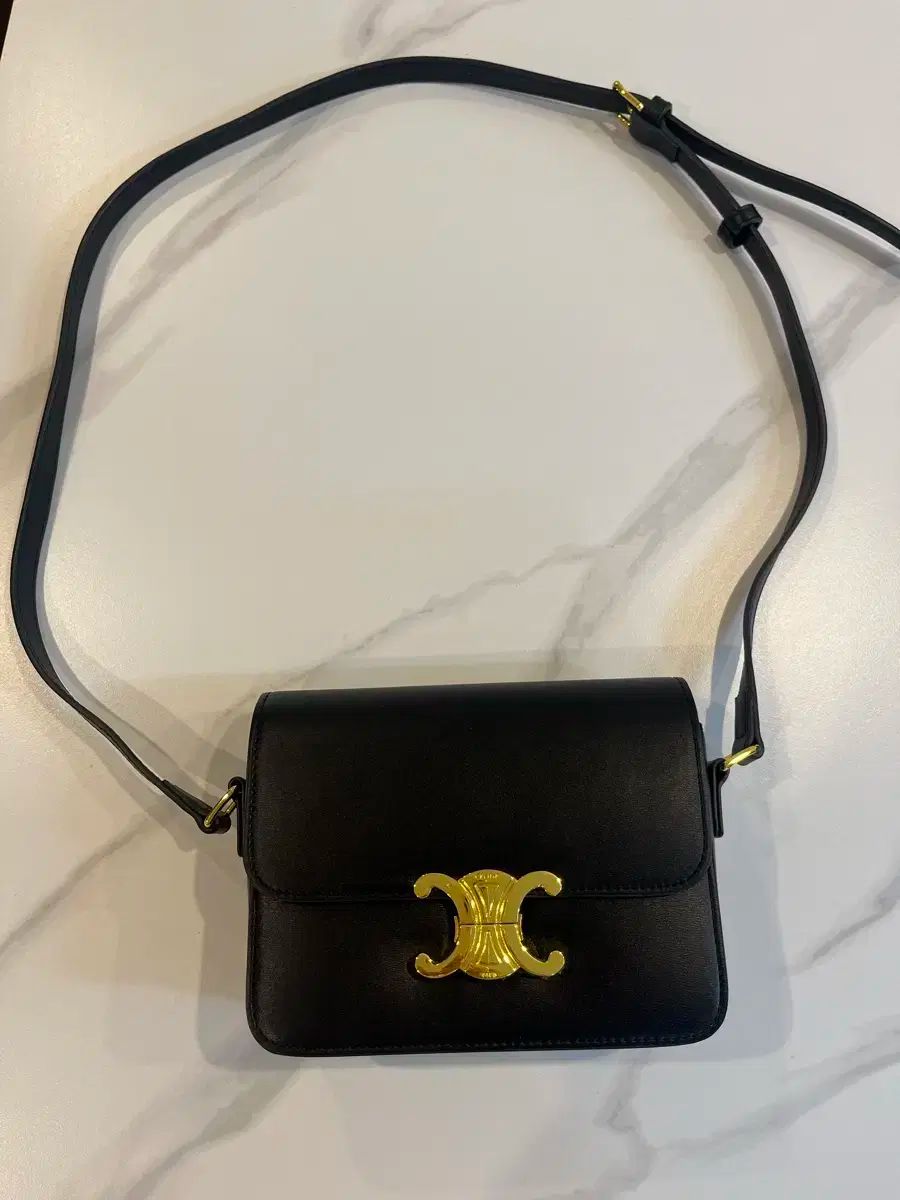 雷市場 ポンジャン 商品韓国直送 Celine セリーヌ トリオンフ バッグ
