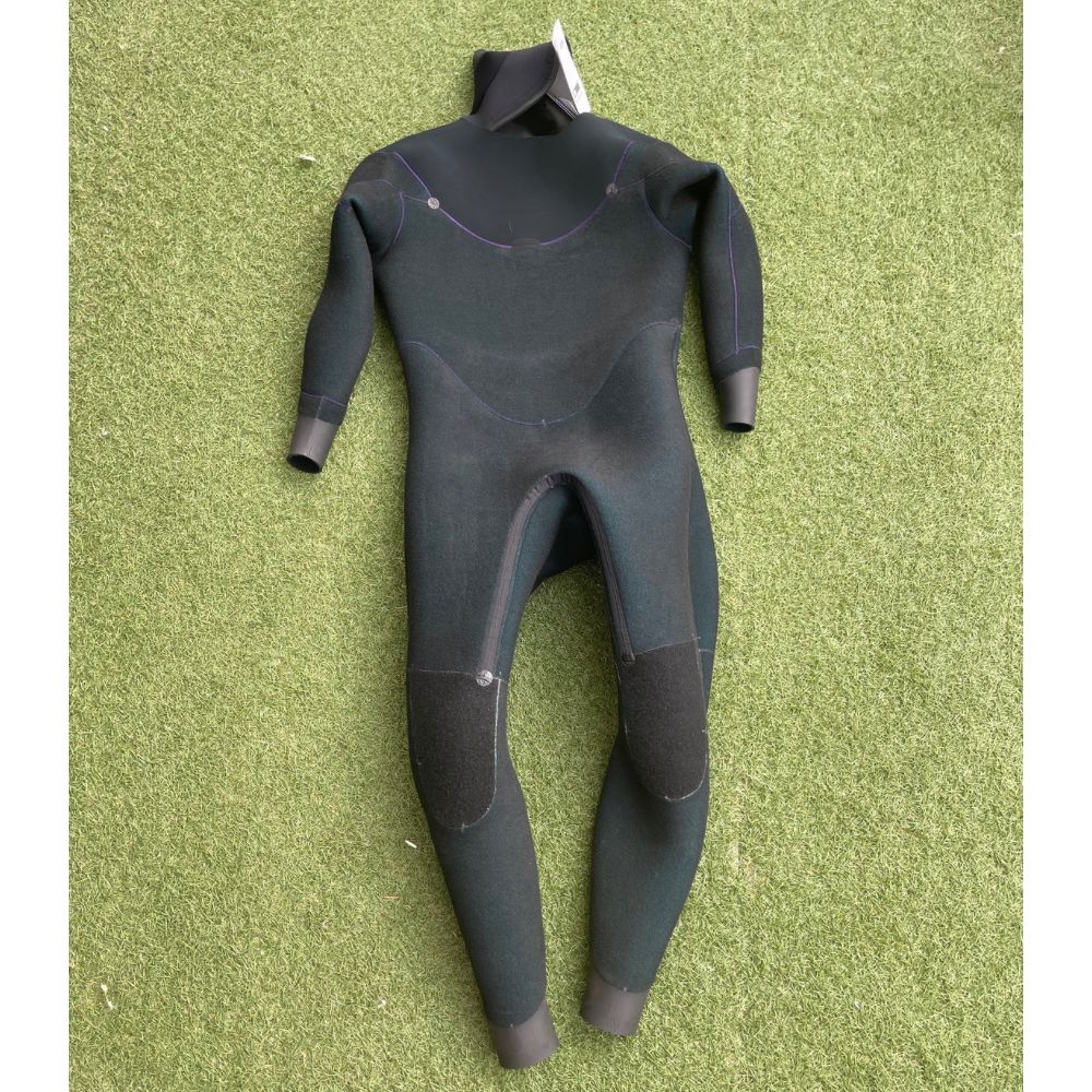 AXXE アックスドライスーツ　MLからＬ AXXE アックスドライスーツ MLからL AXXE アックスドライスーツ MLからL