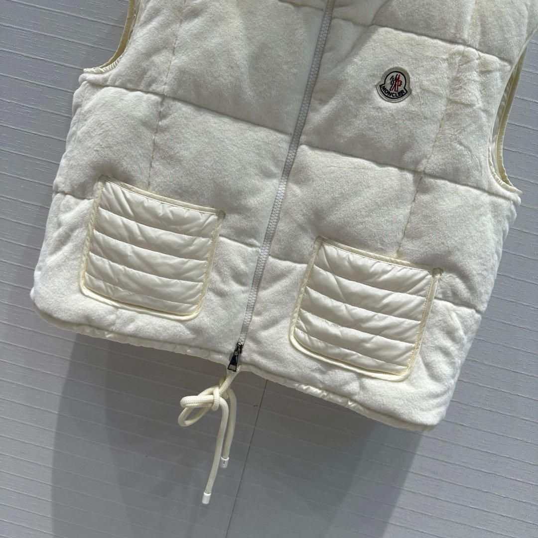 Moncler ホワイト ダウンベスト レディース｜本日限定特価｜新品