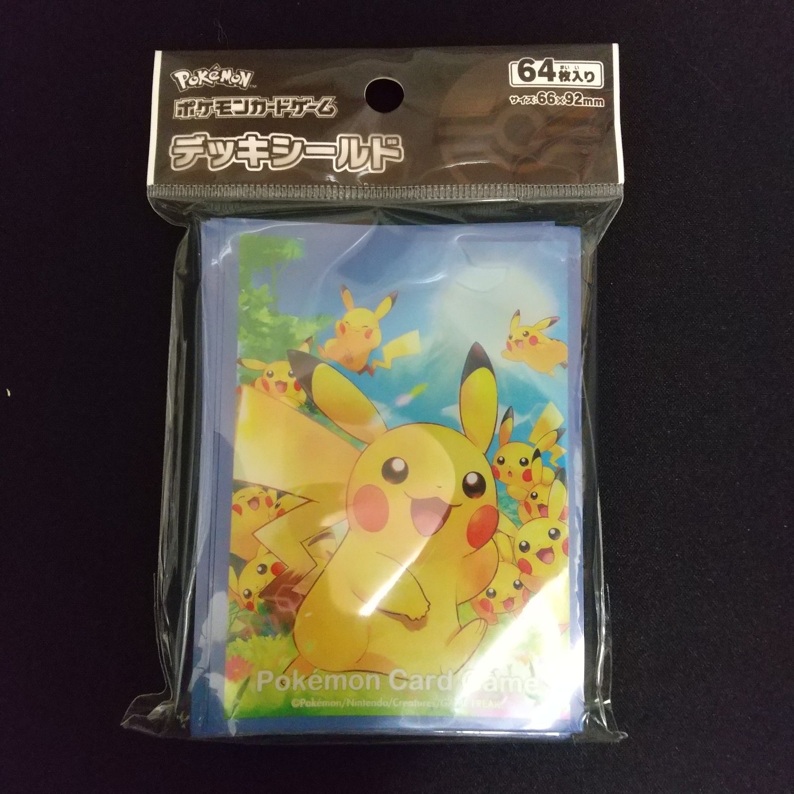 デッキシールド ピカチュウ大集合 未開封 - メルカリ