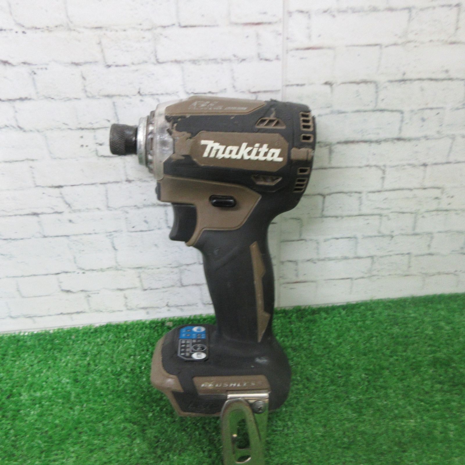 ☆マキタ(makita) コードレスインパクトドライバー TD161DZAB