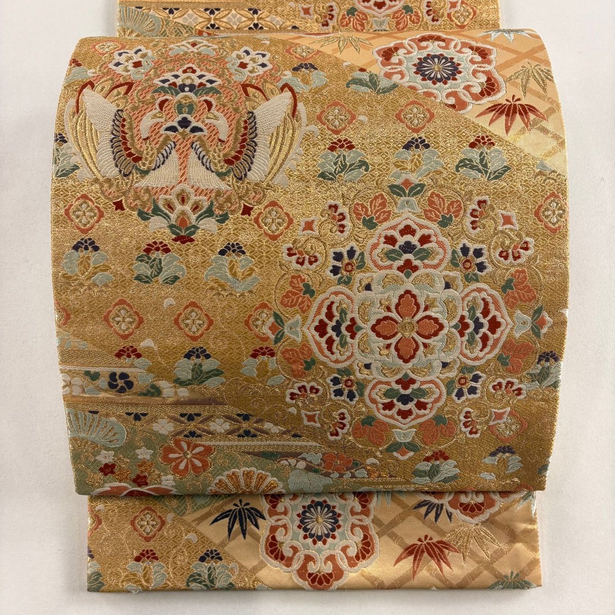 袋帯 秀品 華文 花唐草 刺繍 箔 金色 お太鼓柄 正絹 【中古】