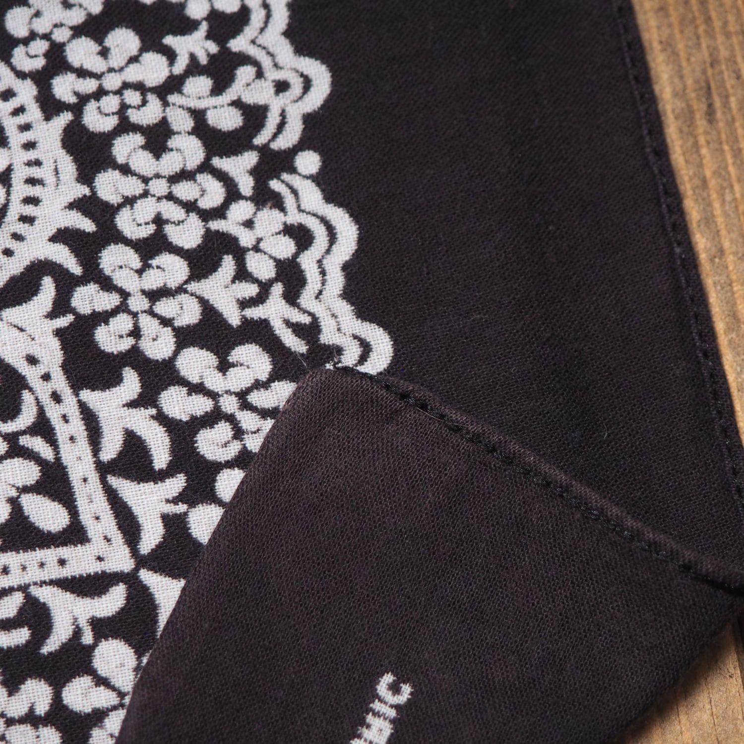 70s 80s USA製 Paris パリス社 ヴィンテージバンダナ 黒 レア USA製