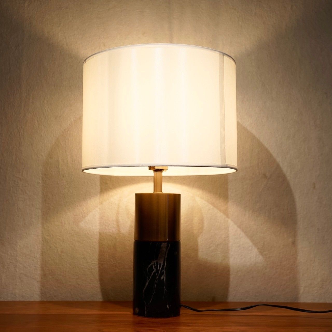 大理石 テーブルランプ デスクランプ 間接照明 ライト モダン 北欧 真鍮色 検 ヤマギワ 大塚家具 アクタス ザラホーム ボーコンセプト