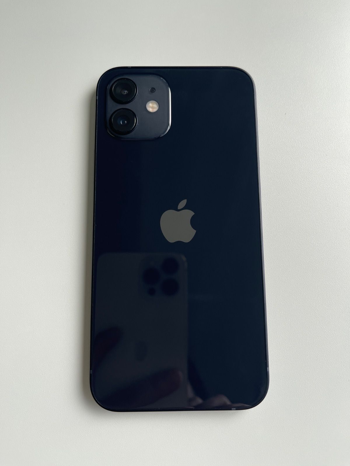 美品 iPhone 12 64GB ホワイト バッテリー100% MGHN3J/A - 40045