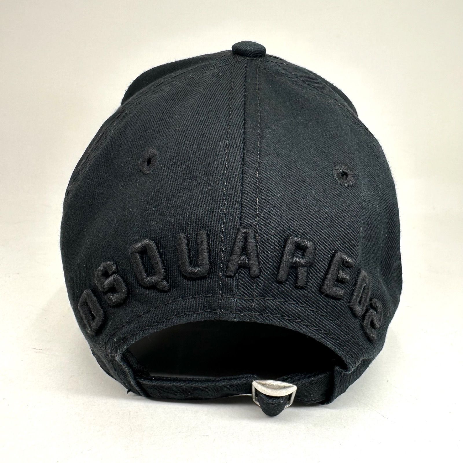 ☆DSQUARED2☆キャップ☆黒ロゴ☆ユニセックス☆サイズ調節可☆刺繍 