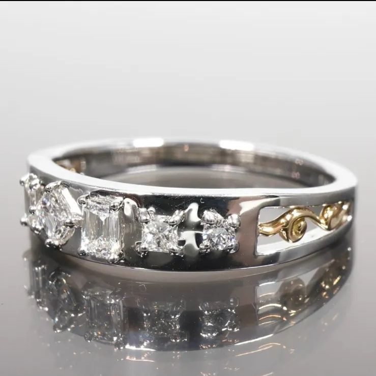 ダイヤ リング Pt950/K18 コンビ リリー ダイヤモンド クリスカット