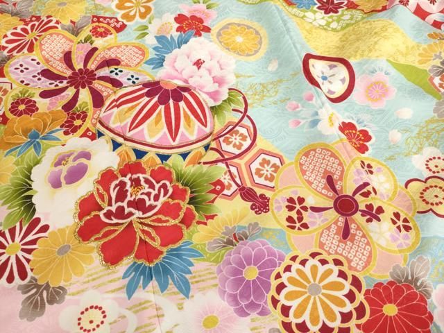 平和屋着物[]七五三 女の子 7歳 祝着 四つ身 刺繍 花手毬文 暈