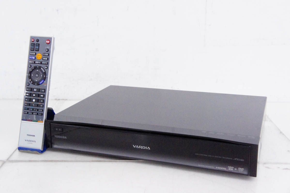 C 東芝 地上・BS・110度CSデジタルハイビジョンチューナー内蔵 最新