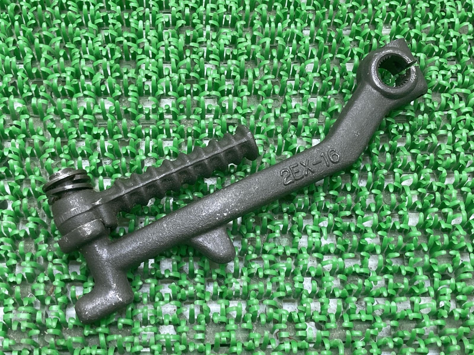 ジョグ キッククランク 2EX-15620-00 在庫有 即納 ヤマハ 純正 新品 バイク 部品 キックペダル 廃盤 絶版 車検 Genuine チャンプ JOG