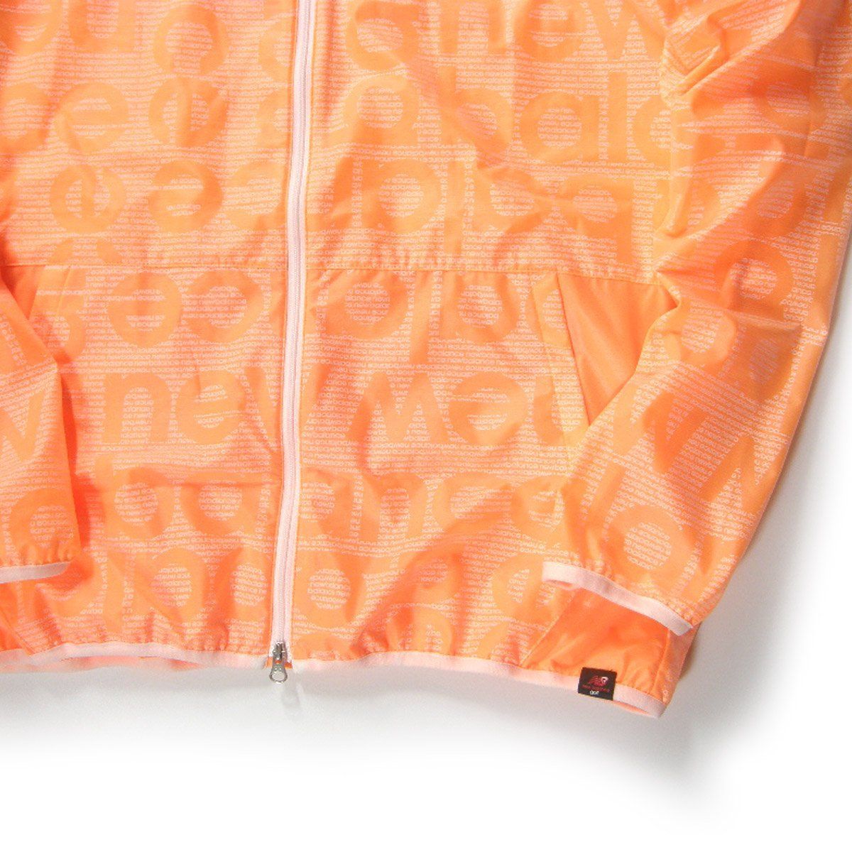 ストレッチ ウィンドシェル