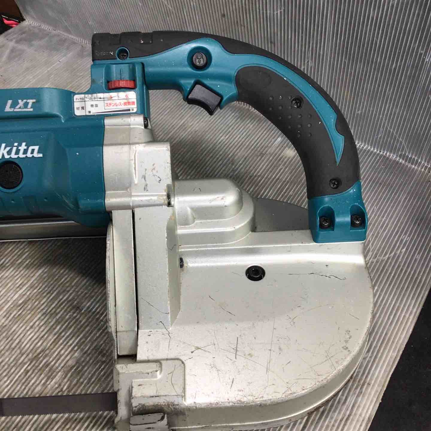 makita コードレスバンドソー