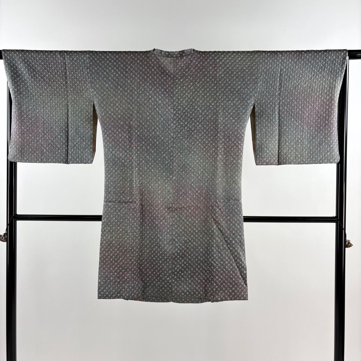 道行 身丈98cm 裄丈68cm L 和装コート 角衿 幾何学 絞り ぼかし 灰色 正絹 秀品