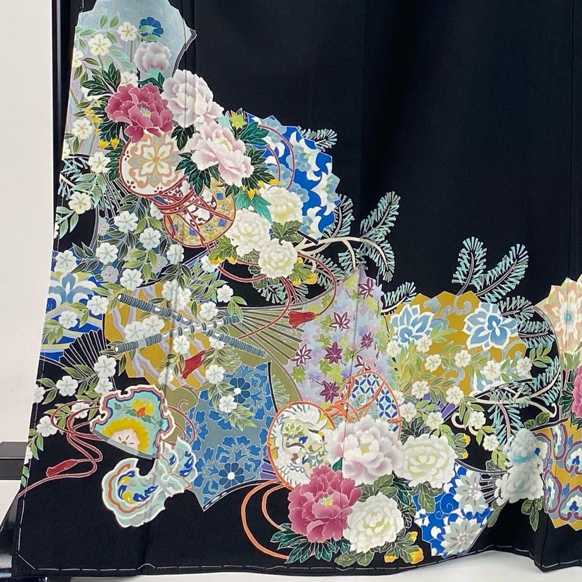 黒留袖 身丈166cm 裄丈71.5cm L 袷 落款 鼓 草花 黒 正絹 秀品